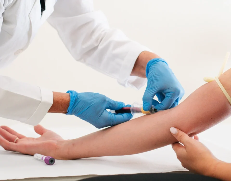 operazione di prelievo sangue